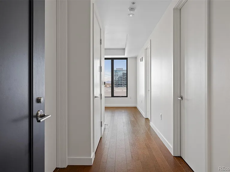 1750 Wewatta St #1609 — Photo 3