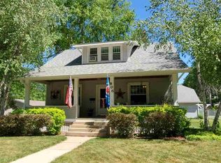 806 Madison St, Oregon, IL 61061