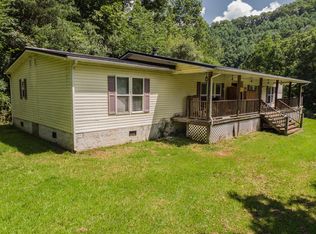 9117 Greely Gilmer Rd, Coeburn, VA 24279