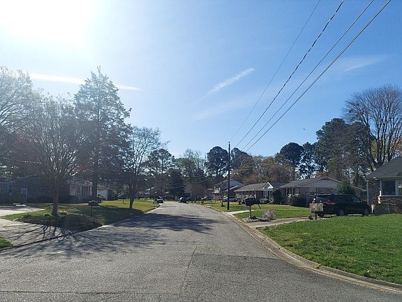 4th image of 4028 Weyanoke Dr