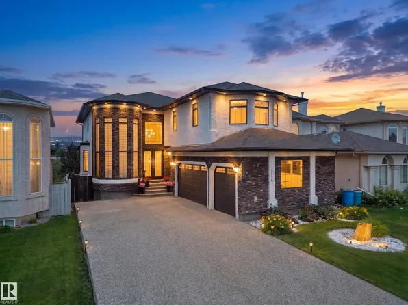 3136 35th Ave NW, Edmonton, AB T6T 1T7