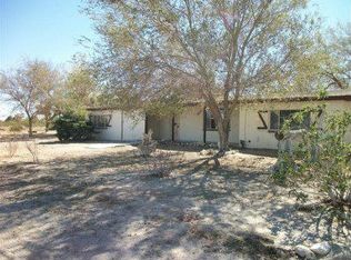 36025 Foothill Rd, Lucerne Valley, CA 92356