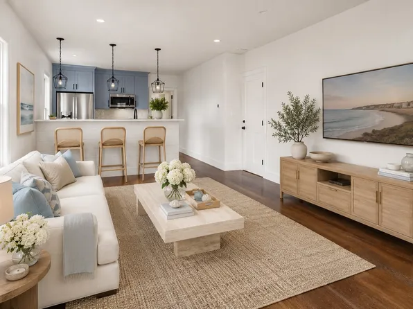 8 Cross St #2, Newport, RI 02840