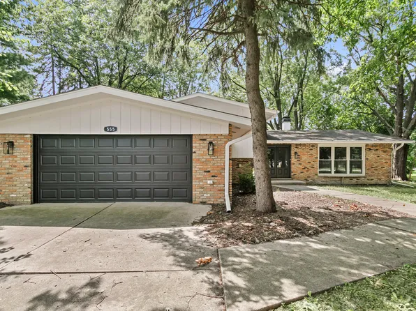 28W555 Leverenz Rd, Naperville, IL 60564