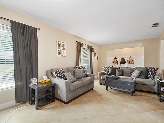 5th image of 200 Durrell Cir