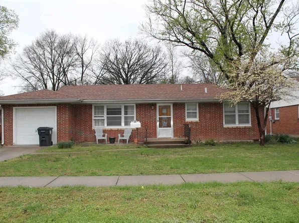 1632 W 5th St, Sedalia, MO 65301