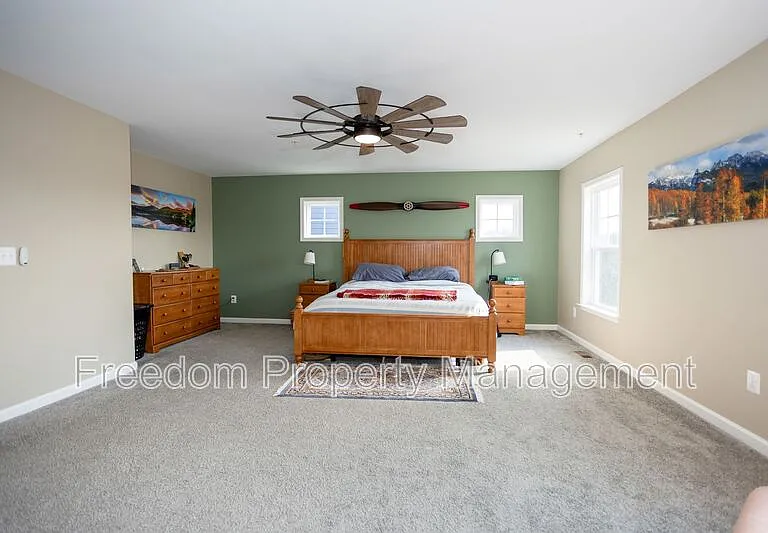 2425 Morgans Point Dr — Photo 24