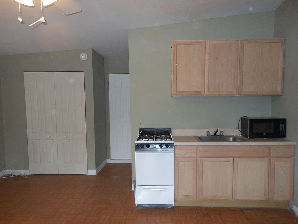 1st image of 11407 Sawyer St