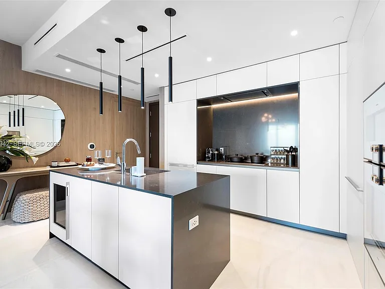 300 Biscayne Boulevard Way #1605 — Photo 10