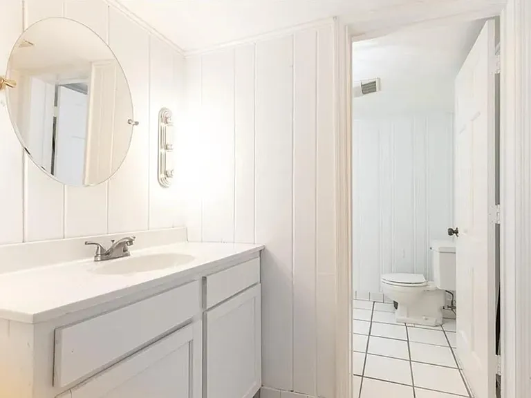 2580 Hawthorne Dr — Photo 13