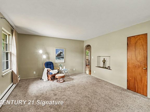 2nd image of 2520 Hemmeter Rd