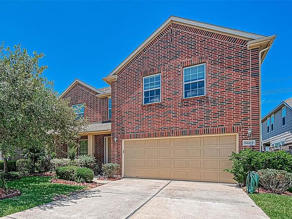 2nd image of 5603 Drumlin Field Way