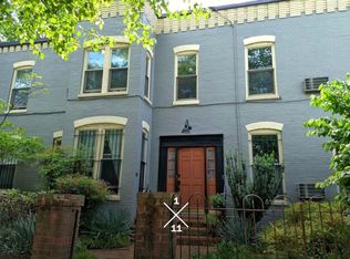 301 9th St SE APT 4, Washington, DC 20003