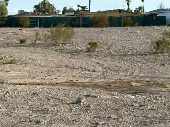 1345 Sahuaro Dr, Bullhead City, AZ 86442