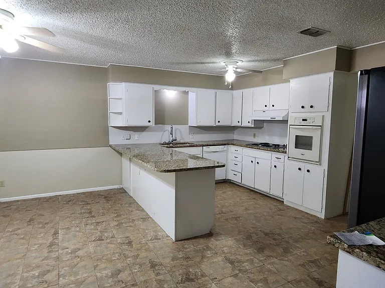 2603 W Wadley Ave — Photo 3