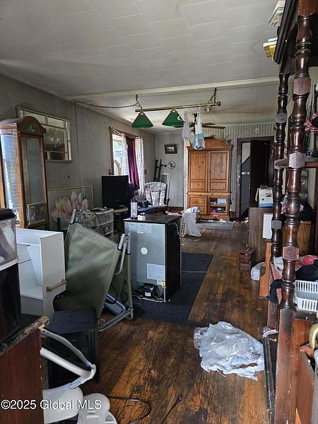 3rd image of 14 Western Avenue