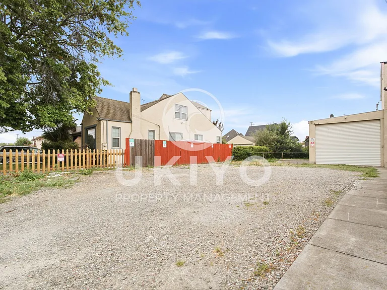 1941 Durant Ave #5 — Photo 24