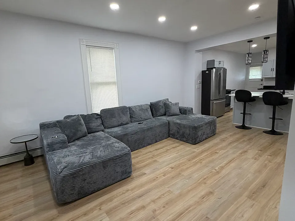 22 Chestnut St