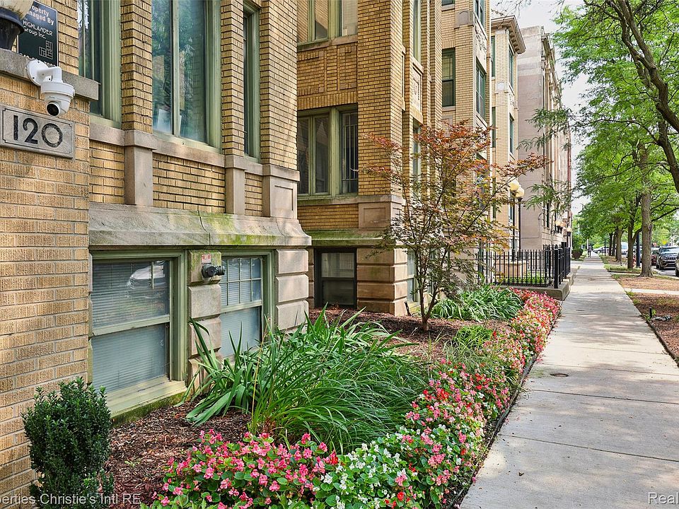 1st image of 120 Seward St APT 111