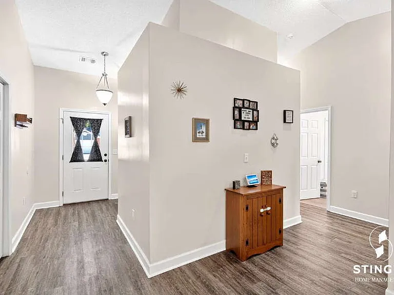 13 Brindlewood Dr — Photo 4