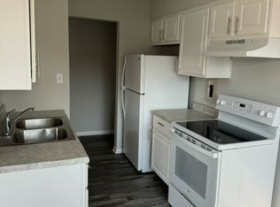737 Grant Ave APT 2D, Chicago Heights, IL 60411