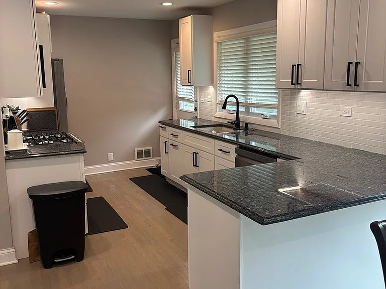 130 Birchwood Rd — Photo 7