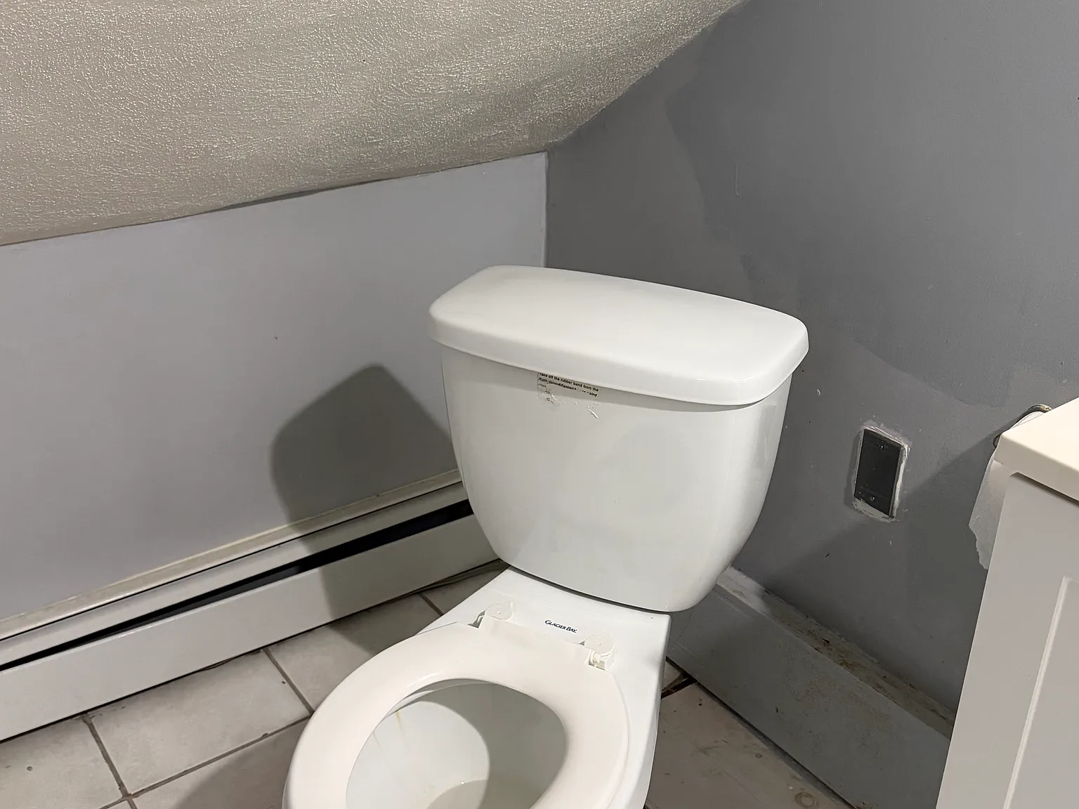7 bed, 3690 sqft, $800 — Photo 3