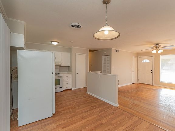 4th image of 3027 Jeanne Rd