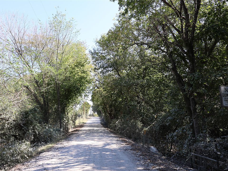 2nd image of 3 County Road 2005