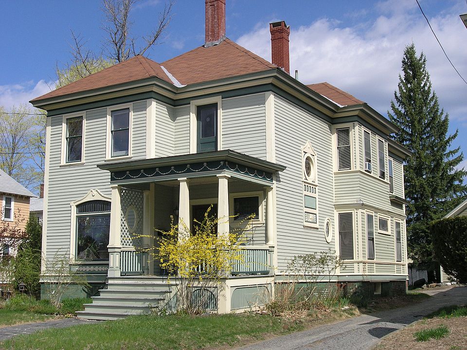 1st image of 8 Bailey Ave #1