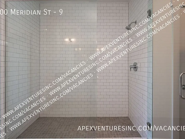 900 Meridian St #9 — Photo 15