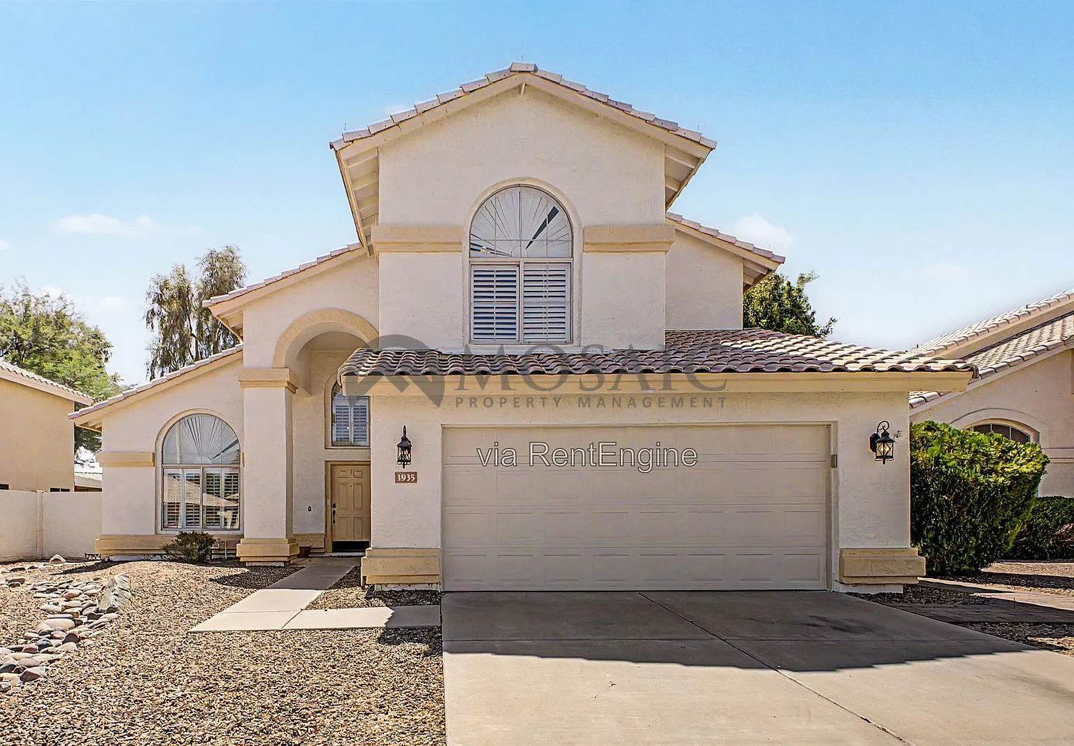 3 bed, 2.5 bath, 2337 sqft, $3,120 — Photo 1