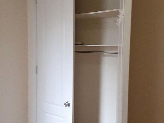 5th image of 961 Amsterdam Ave #90