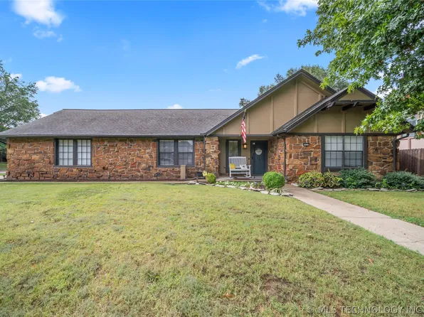 6020 E 79th Pl, Tulsa, OK 74136