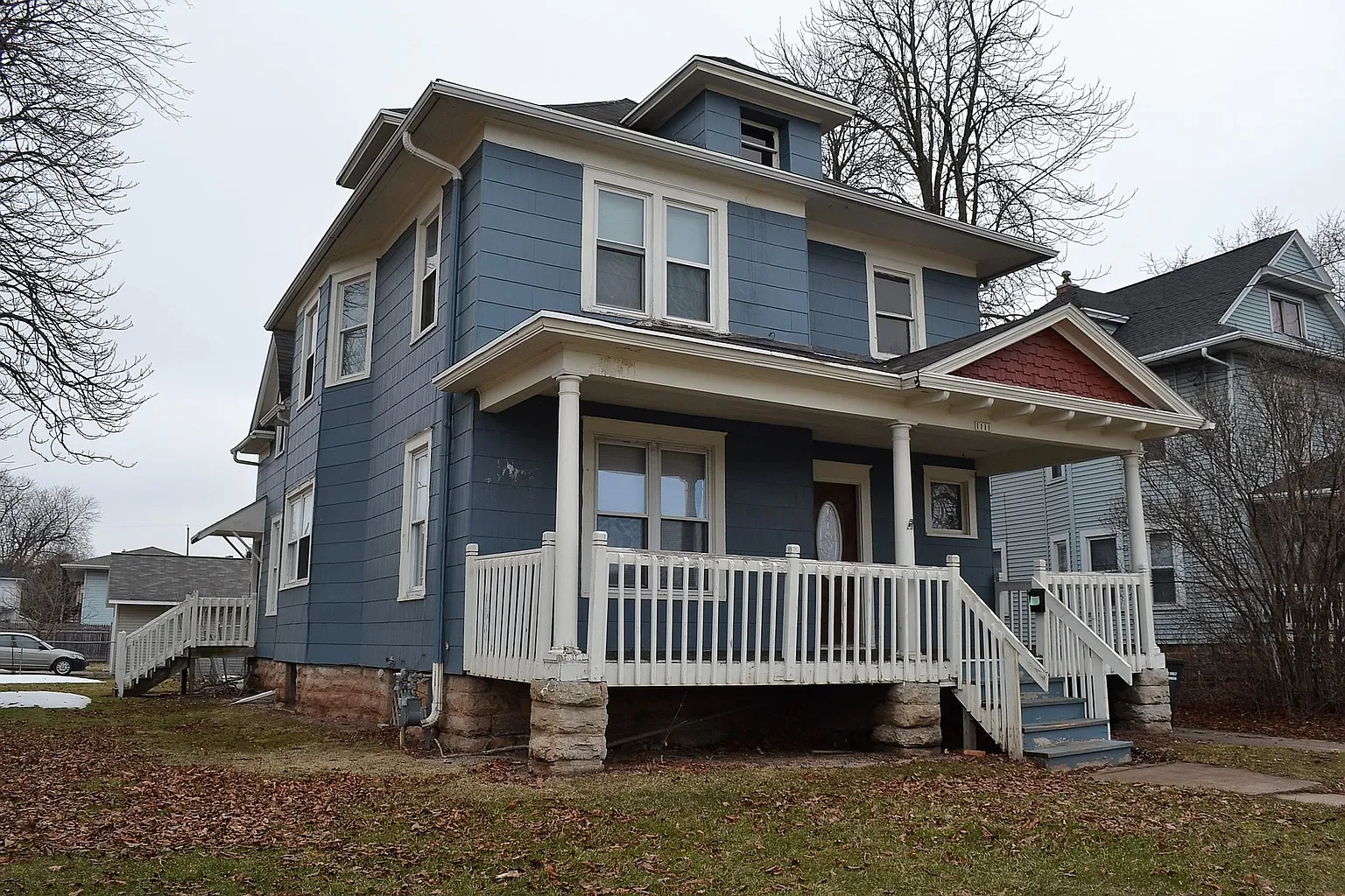 1111 Wisconsin St photo 1