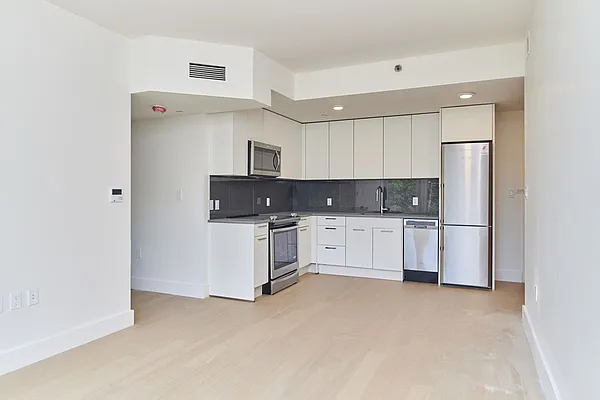 Rented by Olnick Organization | media 9