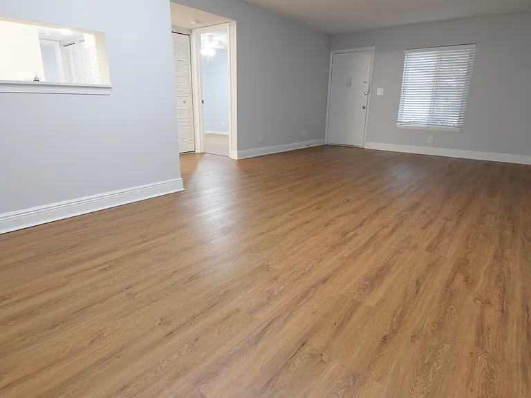 6504 Chasewood Dr #G — Photo 4