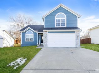 1013 Tudor Dr, Raymore, MO 64083