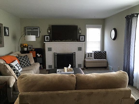 3rd image of 2310 Willa Dr