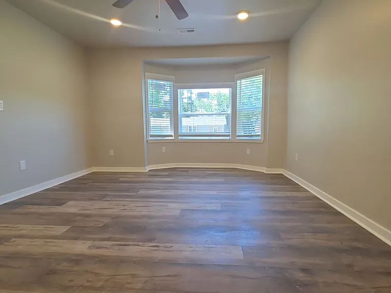 2706 Pinetree Ln NW — Photo 12