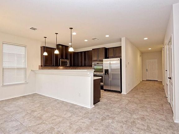 3rd image of 1021 Strickling Dr