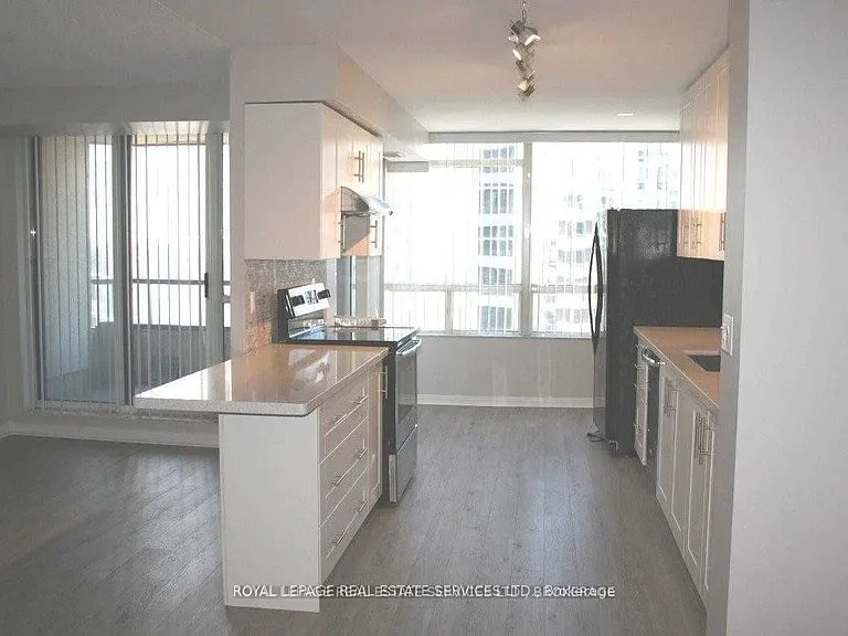1 Aberfoyle Cres #1109 — Photo 14