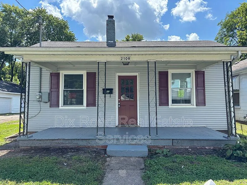 2 bed, 1.0 bath, 780 sqft, $995 — Photo 1