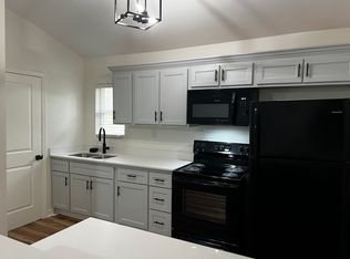 200 Hillary Ln #C, Allenhurst, GA 31301