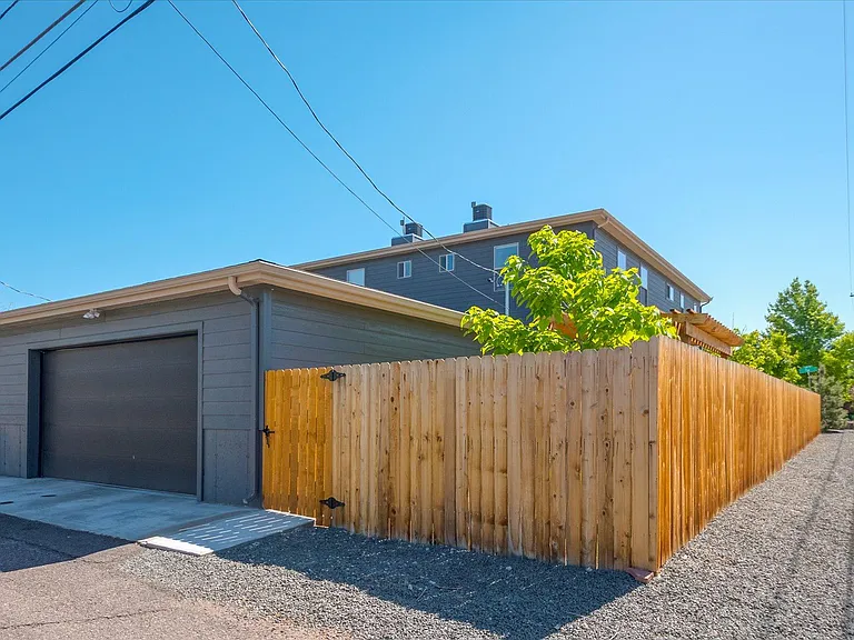 Detached garage