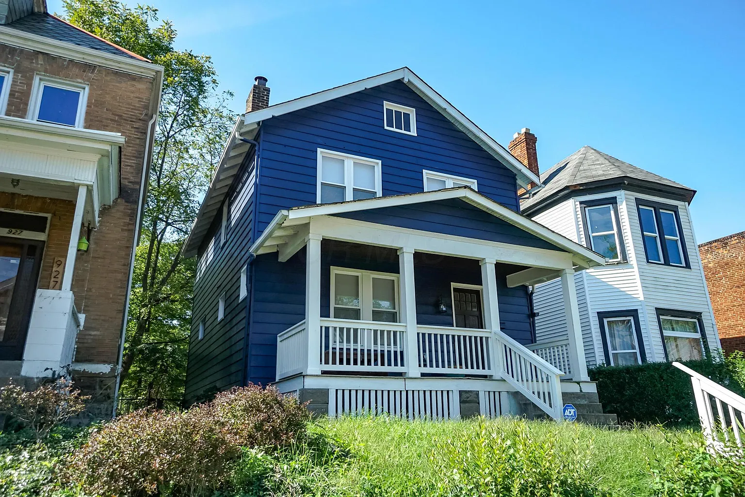 921 Wilson Ave photo 1