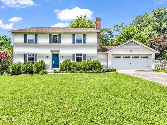 3rd image of 609 Fernwood Rd