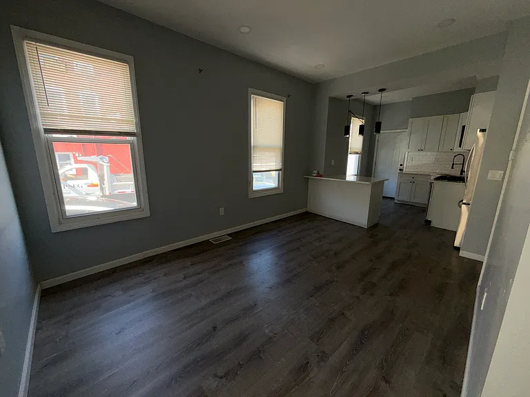 331 Marshall St #1 — Photo 9