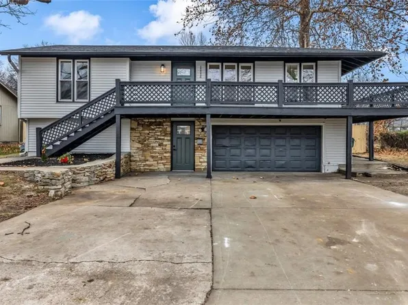 11114 W 70th Ter, Shawnee, KS 66203
