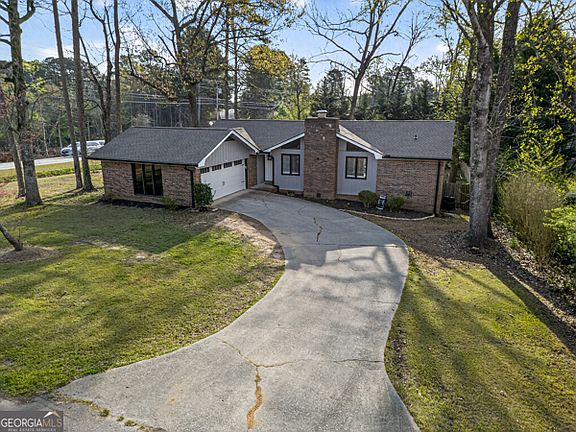 2nd image of 23 Stonewood Forest Rd